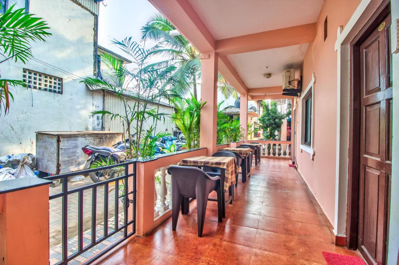 Stanleys Guest House Бага Екстер'єр фото