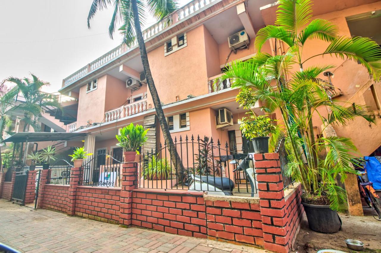 Stanleys Guest House Бага Екстер'єр фото
