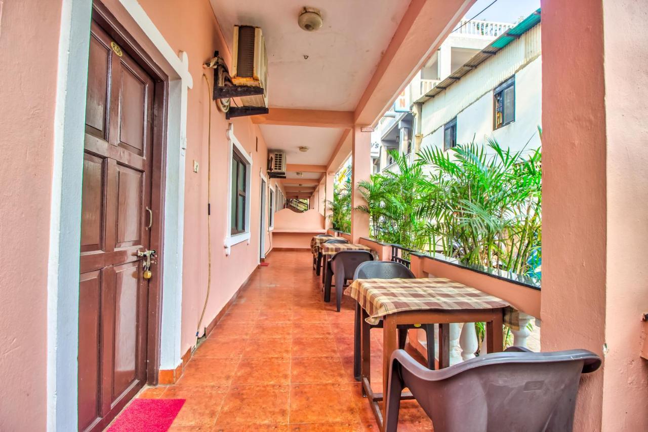 Stanleys Guest House Бага Екстер'єр фото