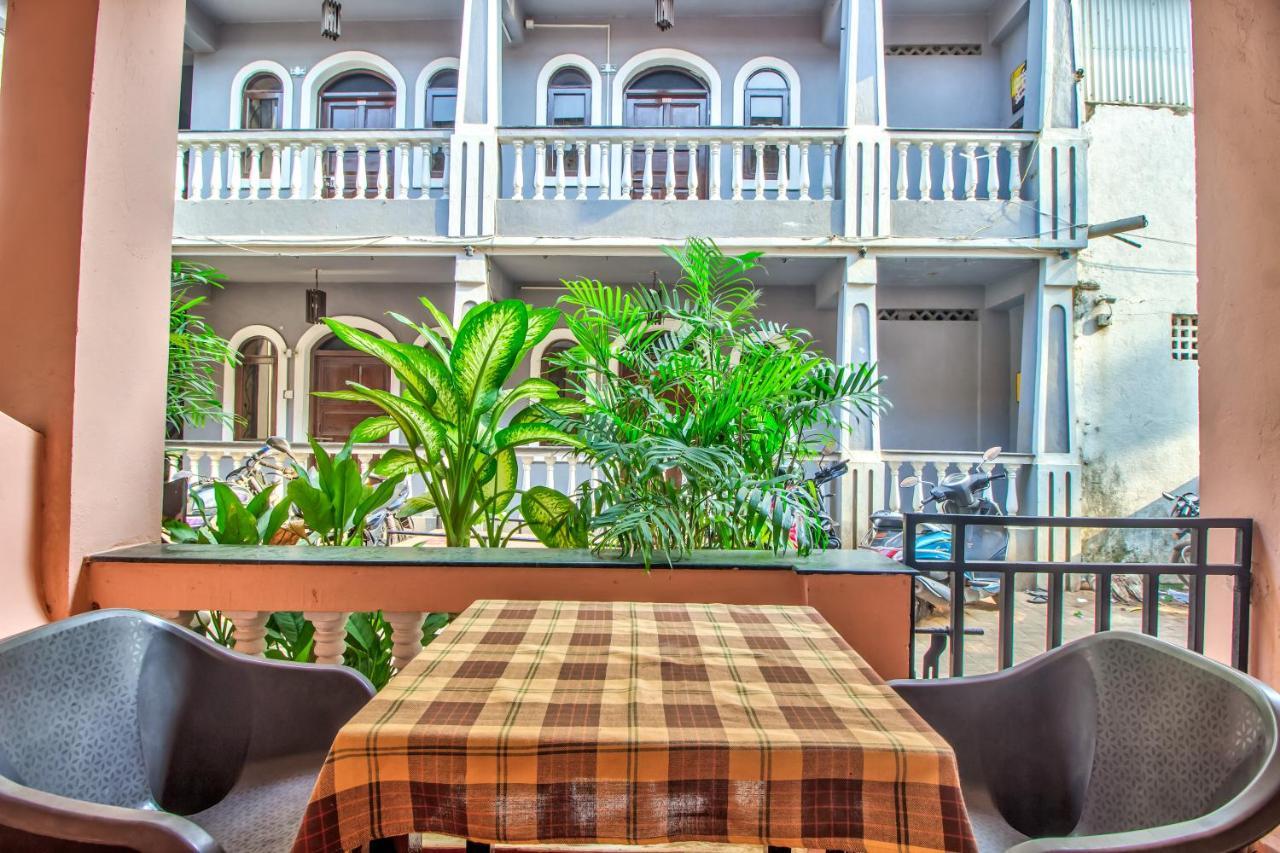 Stanleys Guest House Бага Екстер'єр фото