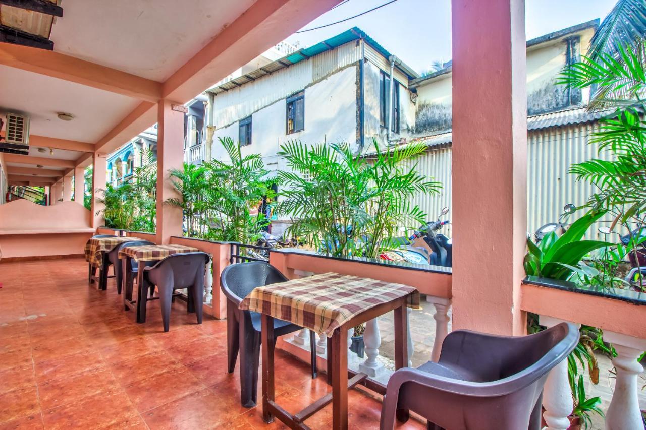 Stanleys Guest House Бага Екстер'єр фото